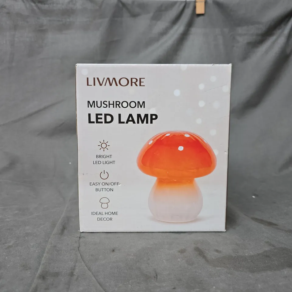 BOXED LIVMORE MUSHROOM LED LAMP