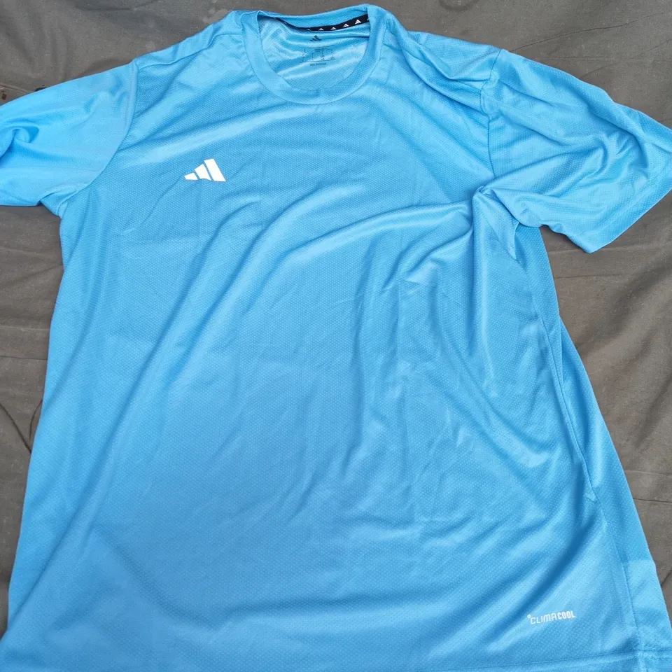 ADIDAS REGULAR FIT CLIMACOOL TEE IN BLUE - LARGE