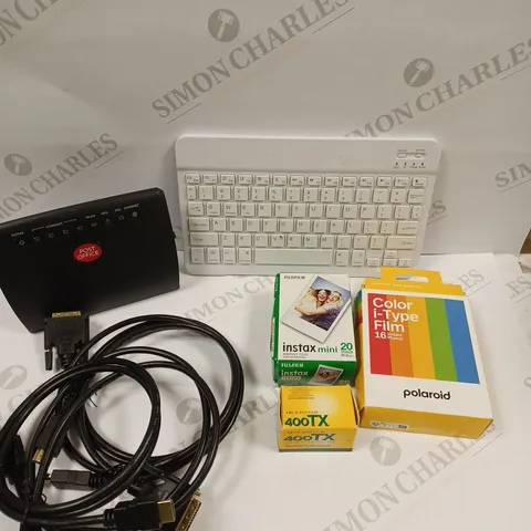 BOX OF APPROXIMATELY 15 ASSORTED ELECTRICAL PRODUCTS TO INCLUDE WIRELESS KEYBOARD, HDMI-DVI CABLES, VARIOUS POWER CABLES ETC 
