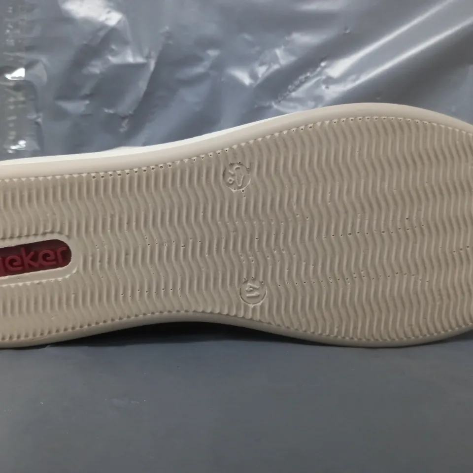 BOXED PAIR OF RIEKER TRAINERS IN TAUPE SIZE 7.5