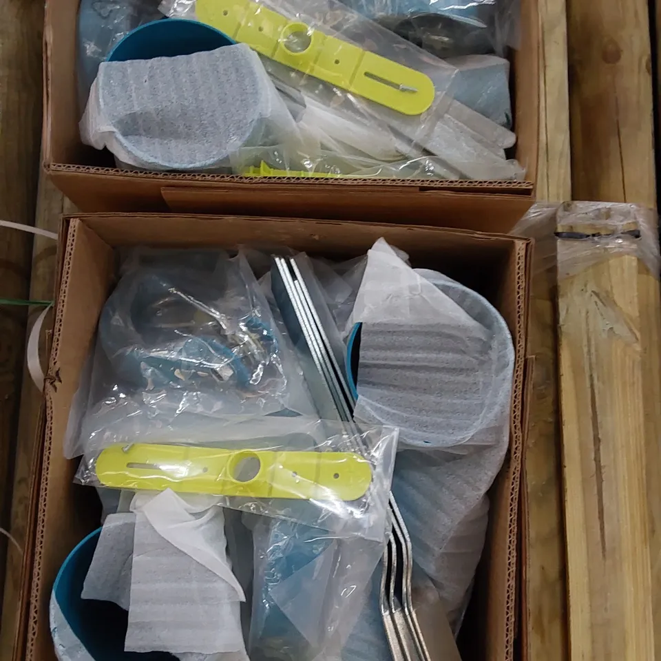 2 BOXES TP SWING FRAME BRACKETS