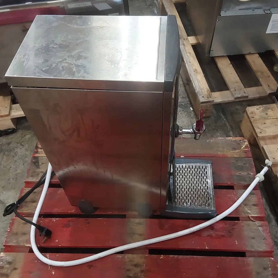 INSTANTA SUREFLOW PLUS COUNTER TOP WATER BOILER