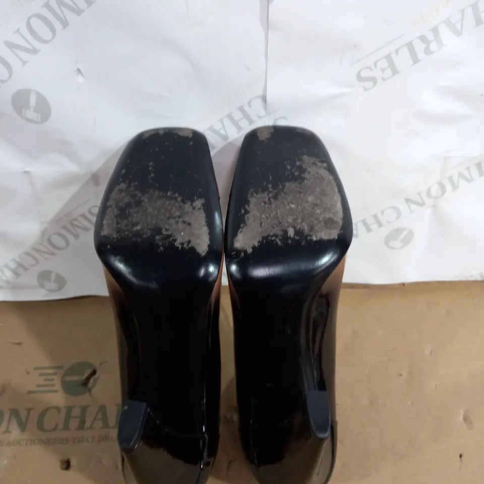 PRADA PATENT LEATHER HEEL MARY JANE SHOES SIZE EU 36.5