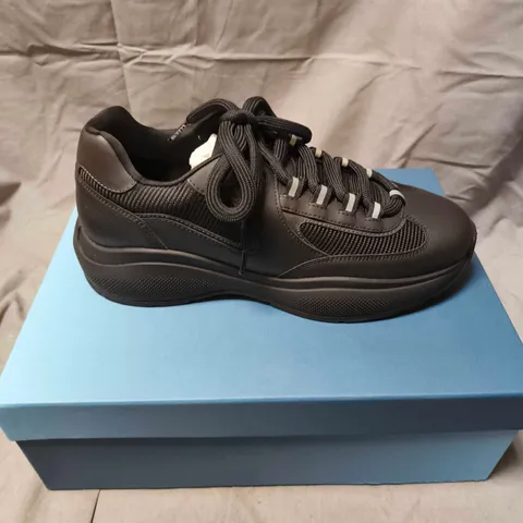 CLEENS PODIUM TRAINERS IN MONO BLACK - 8.5 