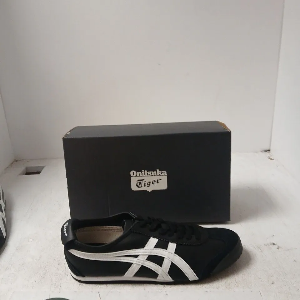 BOXED ONITSUKA TIGER MEXICO 66 SHOES – BLACK/WHITE, UK 10.5 (US 11.5) UNISEX