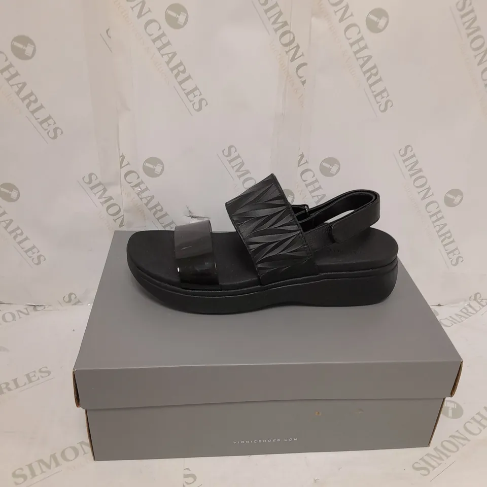 VIONIC SUNRISE KARLEEN SANDAL SIZE 7