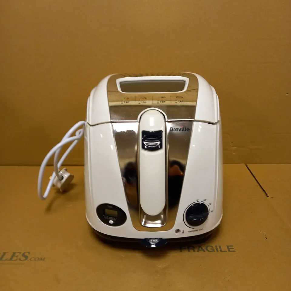 BREVILLE EASY CLEAN DIGITAL FRYER 