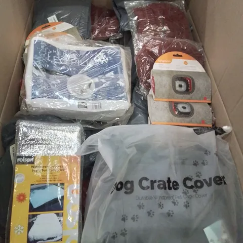 LARGE BOX CONTAINING VARIOUS MIXED HOUSEHOLD ITEMS TO INCLUDE. WINDSCREEN PROTECTOR, DOG CRATE COVER, LEG PILLOW, HEAD BANDS ETC.