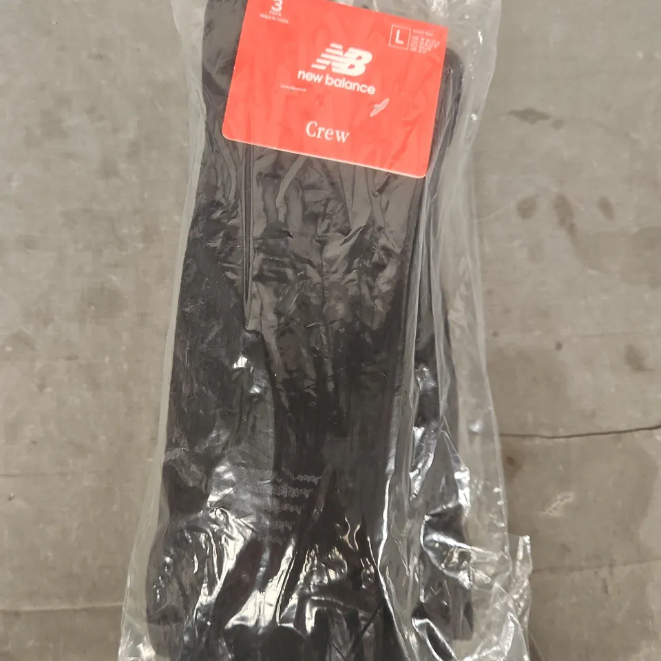 BAGGED NEW BALANCE CREW SOCKS IN BLACK (3-PACK) SIZE LARGE