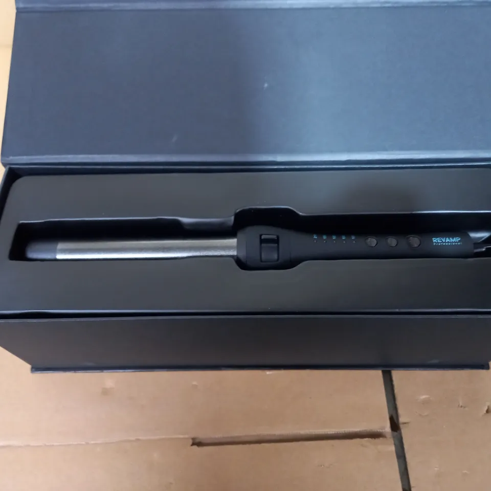 REVAMP PROGLOSS PERFECT FINISH WAVER