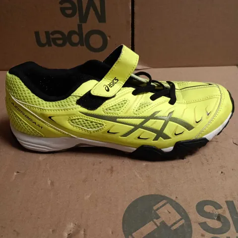 PAIR OF ASICS NEON YELLOW RUNNING SHOES – UK 5.5 