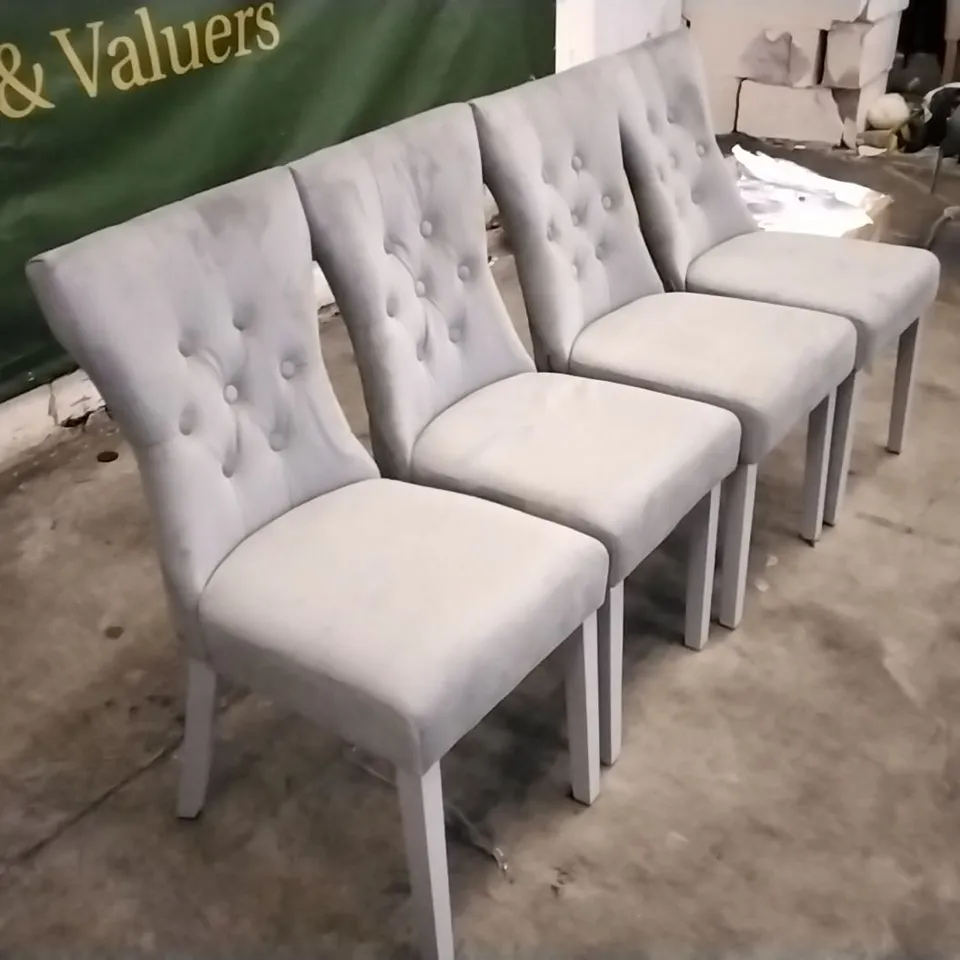 SET OF 4 GREY PLUSH FABRIC BUTTONBACK DINING CHAIRS WI5H GREY WOODEN LEGS