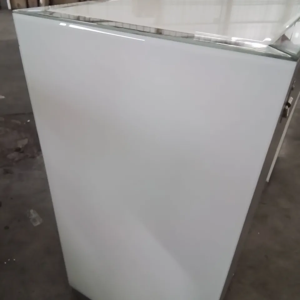 DESIGNER WHITE GLASS & MIRRORED PEDESTAL DRESSING TABLE 