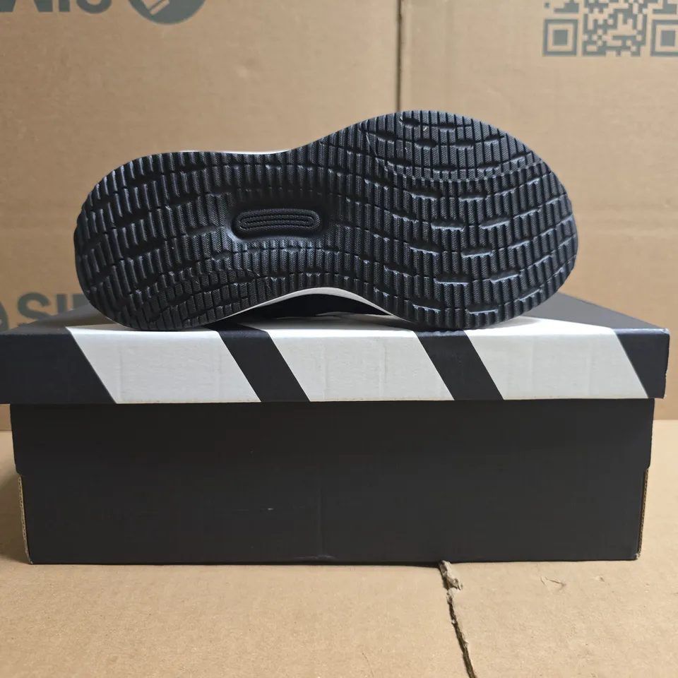 BOXED PAIR OF ADIDAS RUNFALCON 5 KID'S TRAINERS IN BLACK/WHITE SIZE