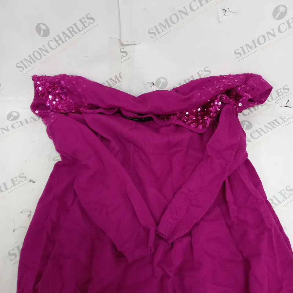 BOX OF APPROXIMATELY 15 ASSORTED CLOTHING PRODUCTS TO INCLUDE JUMPERS, DRESSES, CARDIGANS ETC