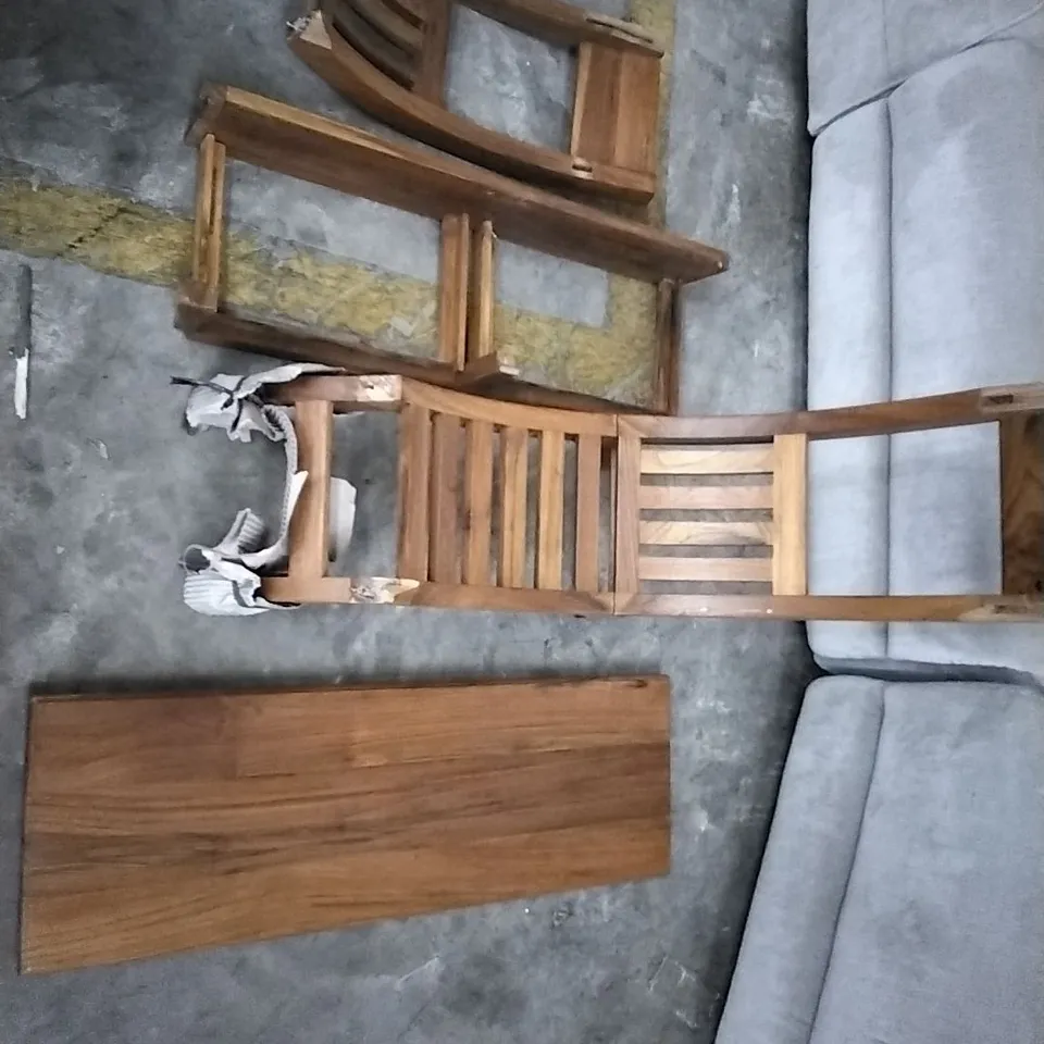 WOODEN SEMI CIRCLE TABLE 