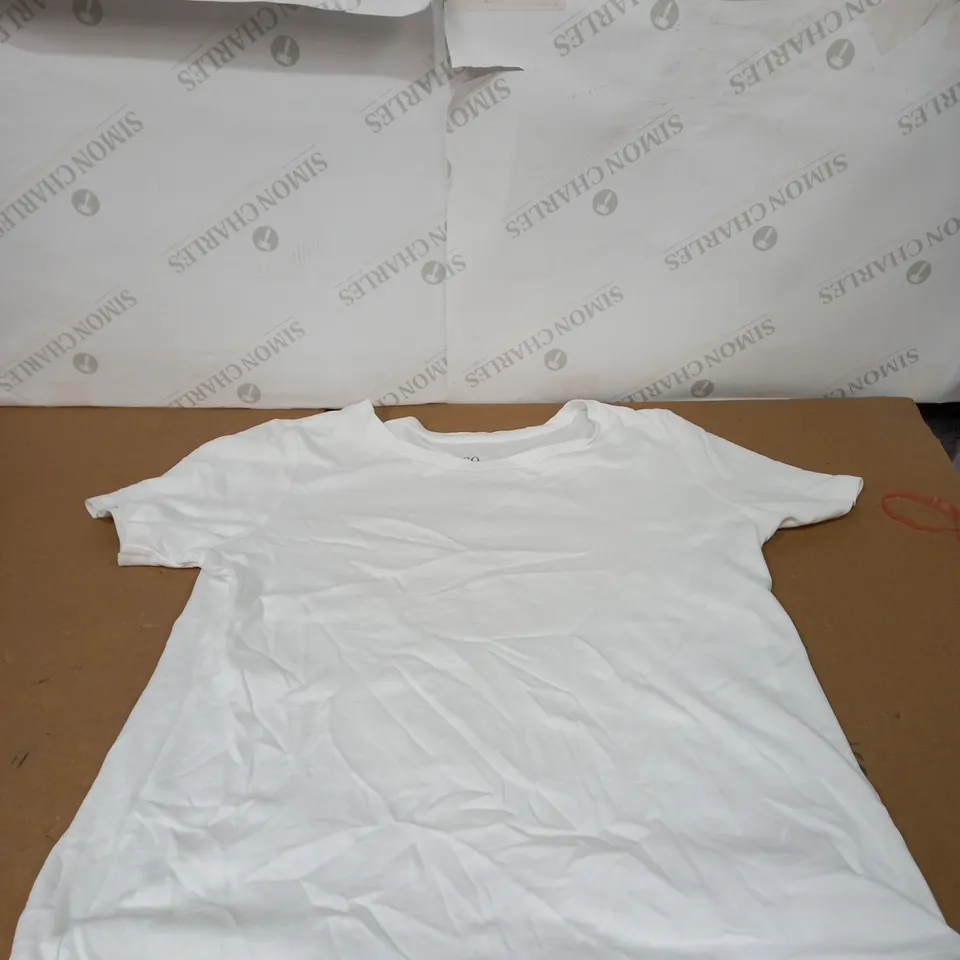 D&CO PLAIN WHITE TOP SIZE UK L