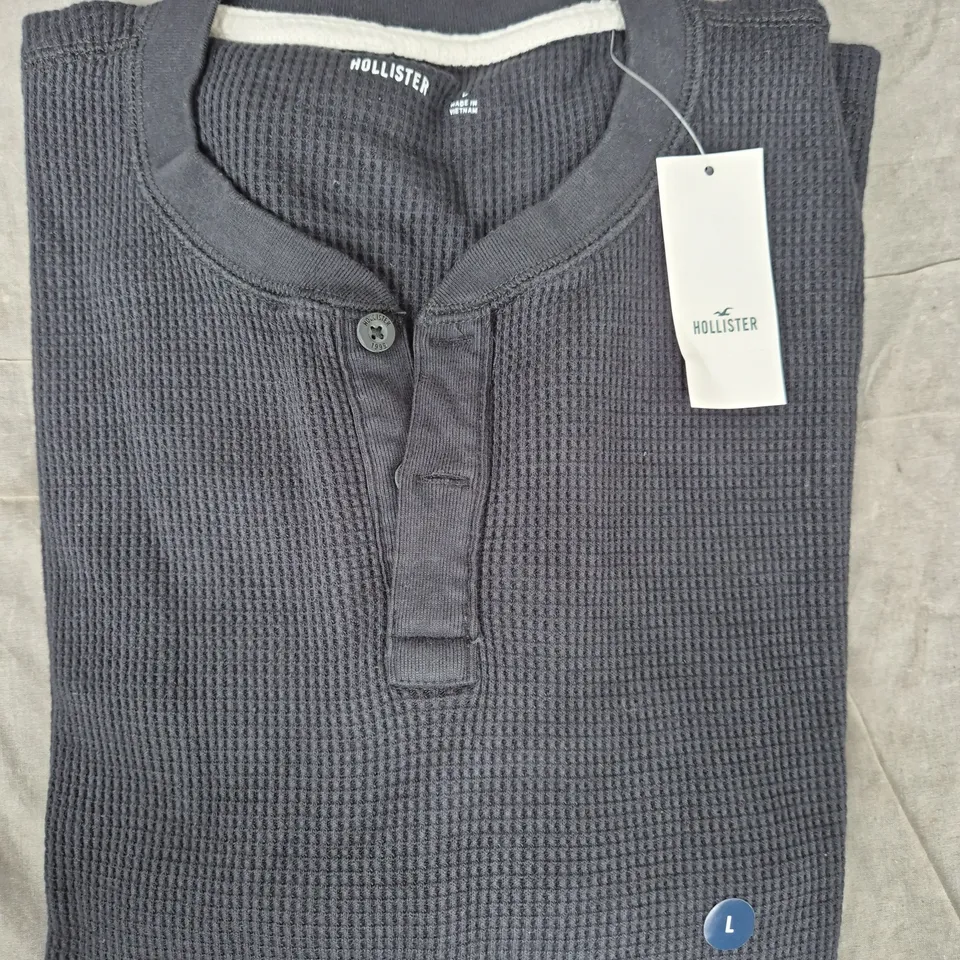 HOLLISTER LONG SLEEVE TOP IN BLACK SIZE LARGE