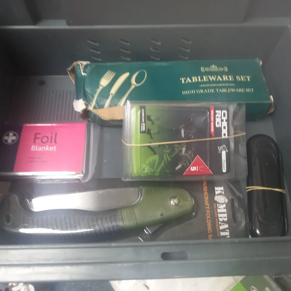 LOT OF 16 ASSORTED HOUSEHOLD ITEMS TO INCLUDE BOA SAW, MAP COMPASS, EXPLORER PIPETTE AND SCISSORS