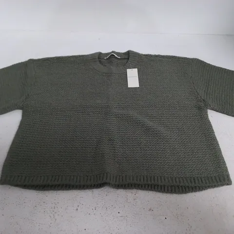 ABERCOMBIE AND FITCH OLIVE-GREY KNITTED JUMPER – SIZE SMALL