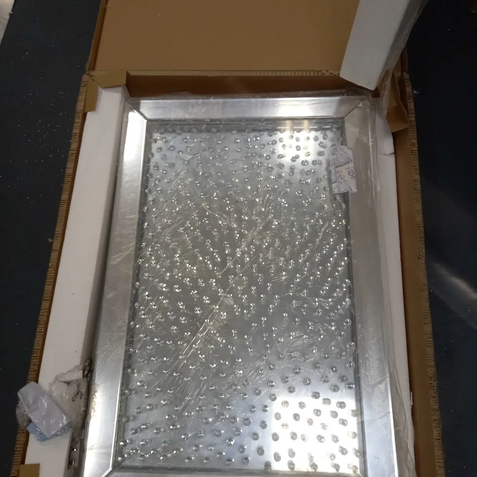 JM BY JULIEN MACDONALD LIGHT UP CRYSTAL DECORATIVE WALL PANEL - COLLECTION ONLY 