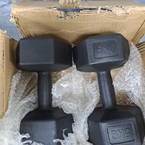 2 X 5KG DUMBBELL SET 