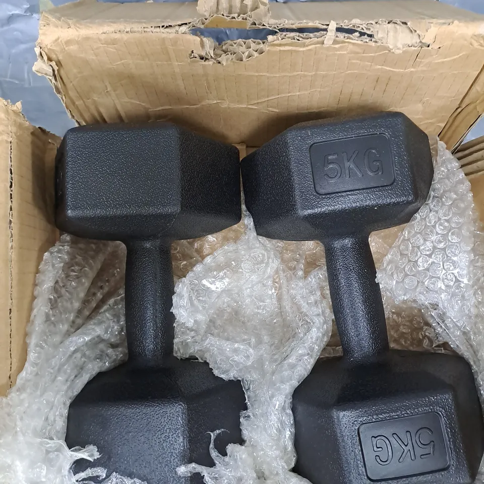 2 X 5KG DUMBBELL SET 
