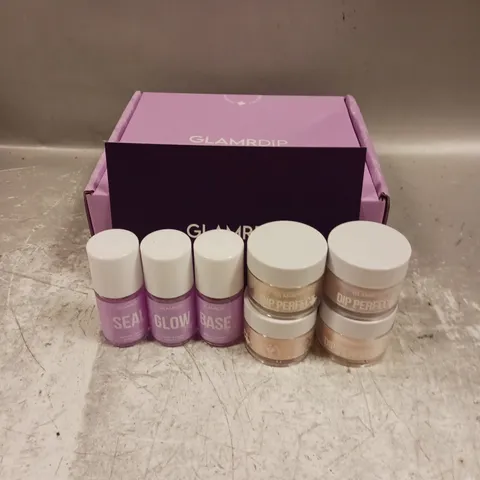 BOXED GLAMRDIP MANICURE SET