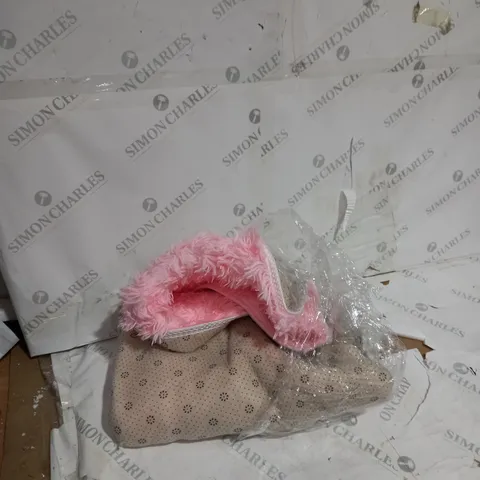 PINK FLUFFY RUG