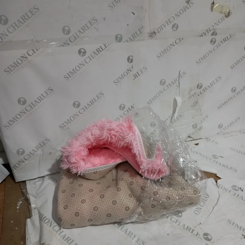 PINK FLUFFY RUG