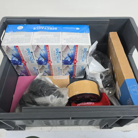 APPROXIMATELY 15 ASSORTED HOUSEHOLD PRODUCTS TO INCLUDE LENS WIPES , LAUNDRY CAPSULES AND CHISEL