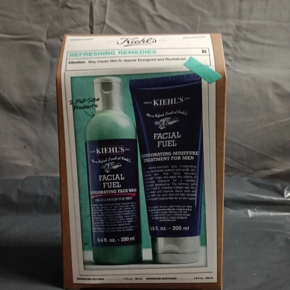 KIEHL'S FACIAL FUEL INVIGORATING FACE WASH & MOISTURIZER SET – BOXED