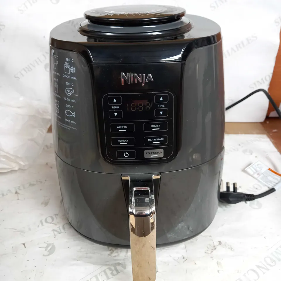 NINJA AIR FRYER