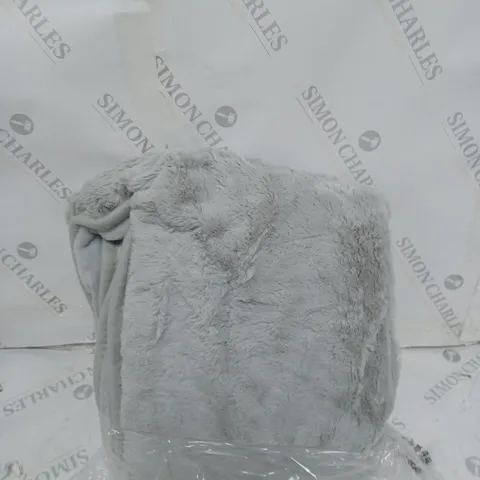 COZEE HOME VELVETSOFT HEATED THROW IN LIGHT GREY