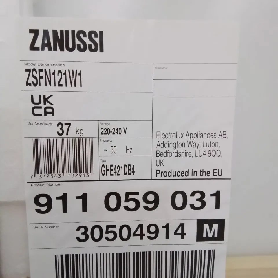 ZANUSSI SLIMLINE FREESTANDING 9 PLACE DISHWASHER Model ZSFN121W1