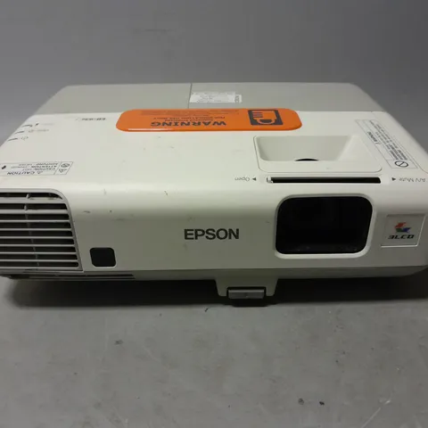 EPSON 3LCD PROJECTOR - EB-93E