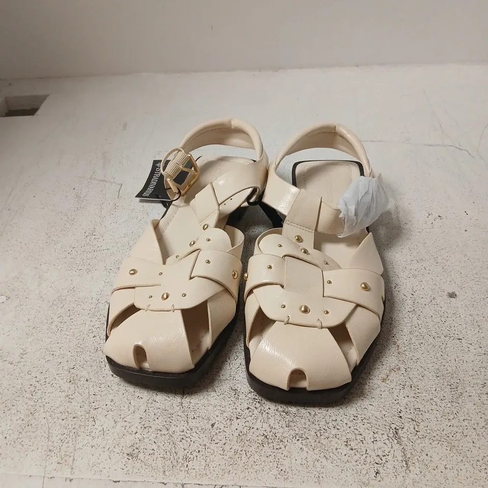 STRADIVARIUS BEIGE SANDALS – UK 5 (EU 38) LEATHER-LOOK, SIZE