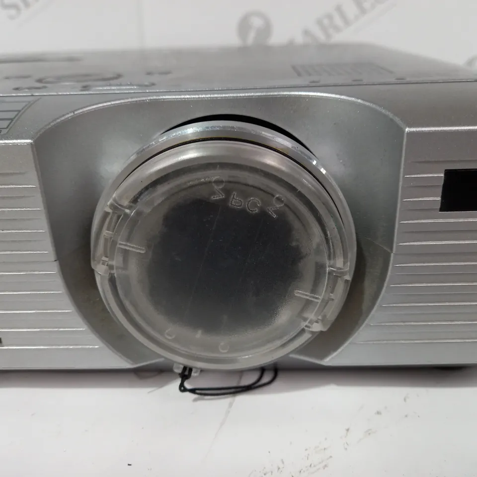 PANASONIC LCD PROJECTOR - PT-LC75E