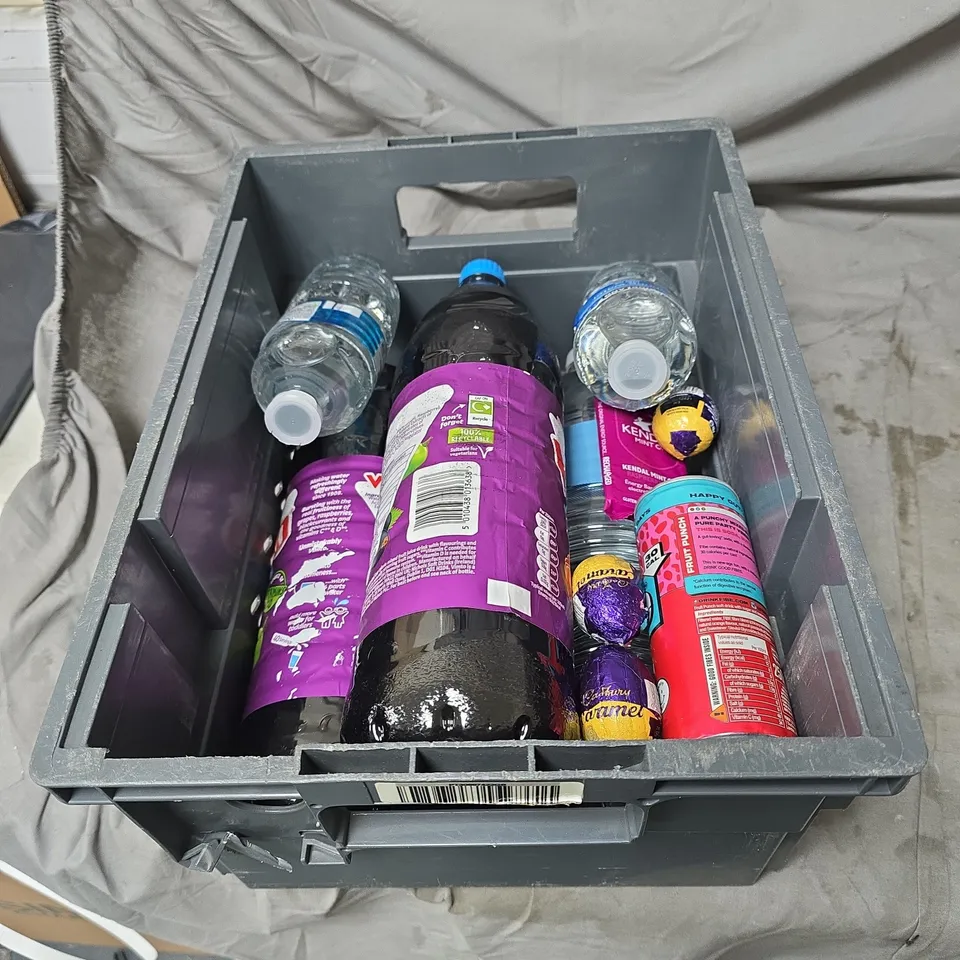 TOTE OF APPROXIMATELY 8 ASSORTED FOOD AND DRINK ITEMS TO INCLUDE VIMTO, YORKSHIRE WATER, KENDAL MINT CAKE ETC