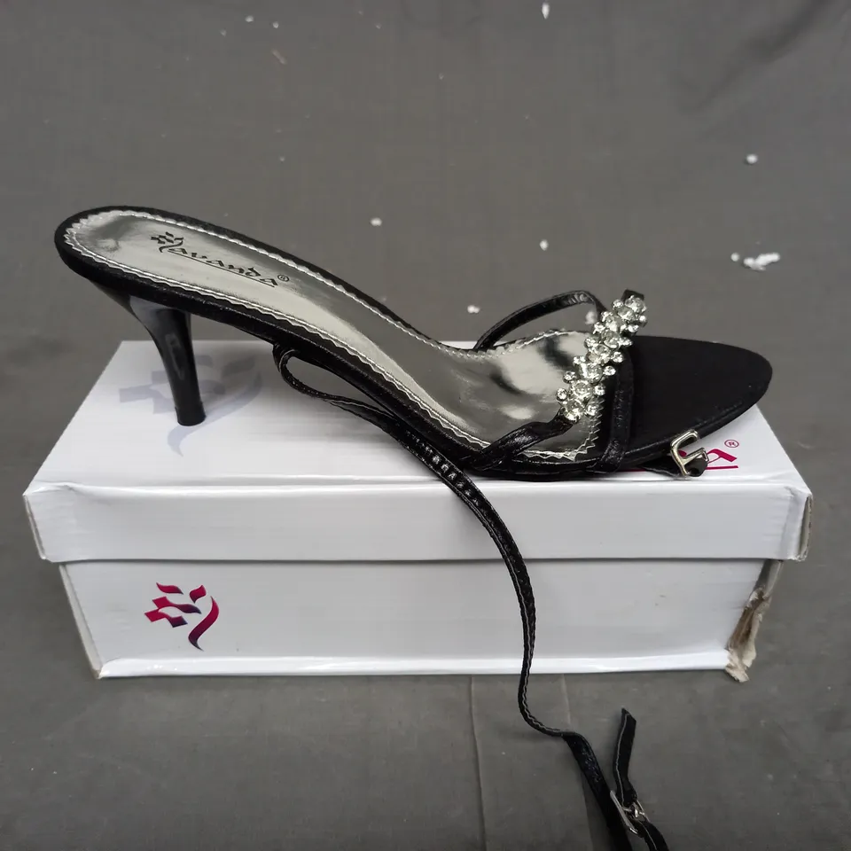 BOX OF APPROXIMATELY 23 BOXED SMALL HEEL DIAMANTE OPEN TOE SHOE IN VARIOUS SIZES