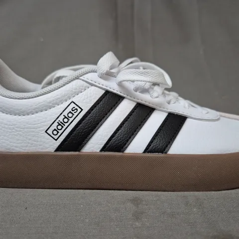 BOXED ADIDAS VL COURT 3.0 WOMEN'S SHOES IN WHITE/BLACK UK SIZE 3.5