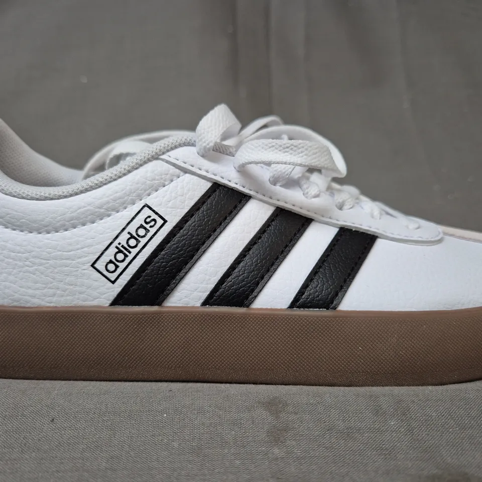 BOXED ADIDAS VL COURT 3.0 WOMEN'S SHOES IN WHITE/BLACK UK SIZE 3.5