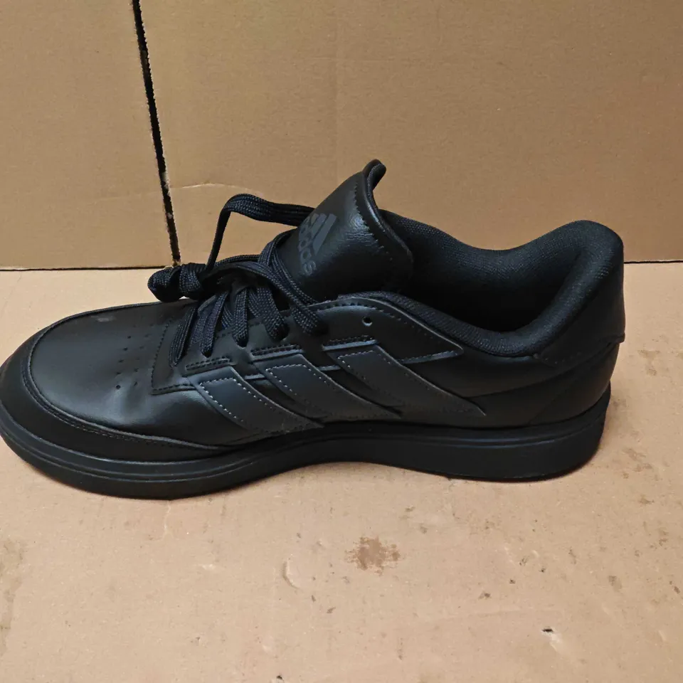 UNBOXED ADIDAS COURTBLOCK TRAINERS – BLACK, UK 6.5 (EU 40)