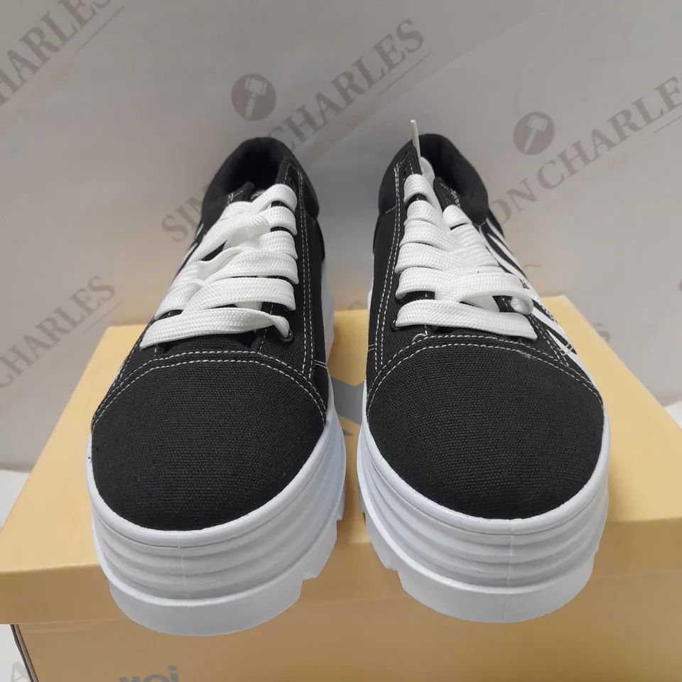 KOI THE FURIES FLAMED CHUNKY BLACK TRAINERS - SIZE 5