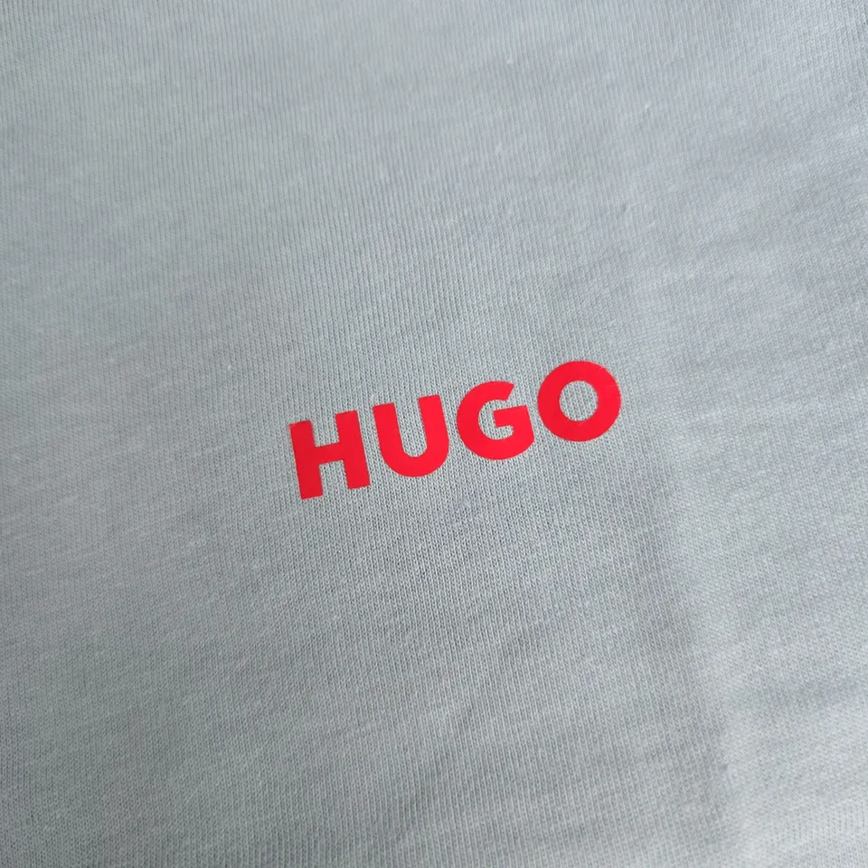 BAGGED HUGO T-SHIRT – LIGHT BLUE, CHEST LOGO, SIZE M