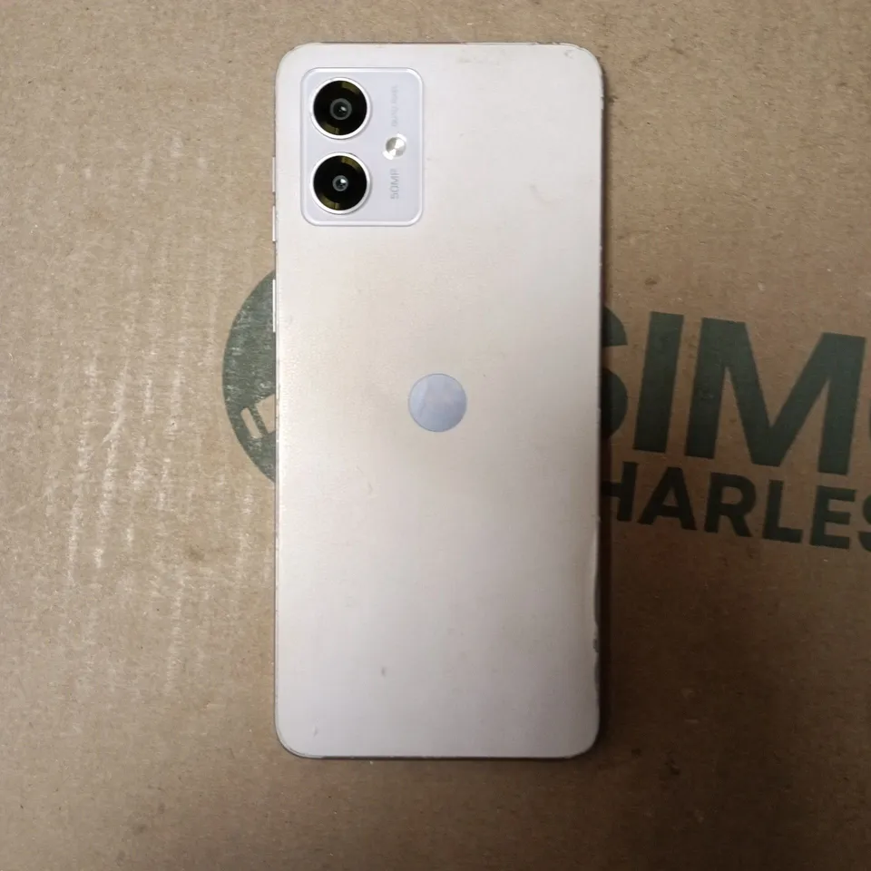 MOTOROLA MOTO G14 IN PINK