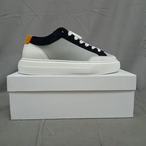 BOXED PAIR OF CLEENS LUXOR TRAINERS IN NAVY/WHITE SIZE UK 9