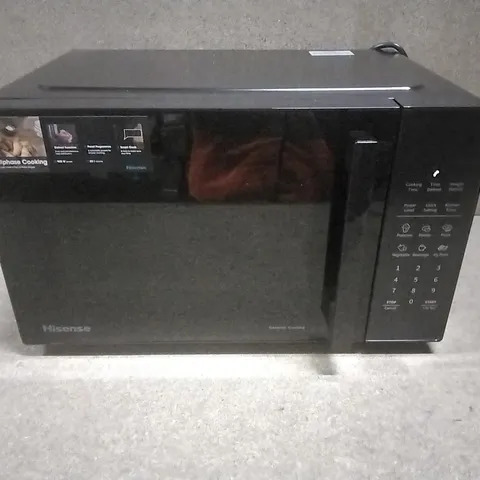 BOXED HISENSE FREESTANDING DIGITAL MICROWAVE OVEN, MODEL H23MOBS5HUK