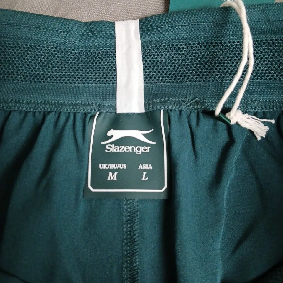 SLAZENGER GREEN MEN'S ATHLETIC SHORTS – UK SIZE M