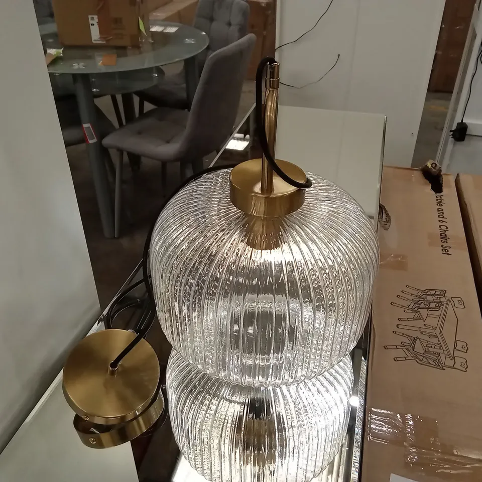 BOXED 1-LIGHT PENDANT